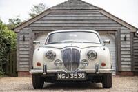 DAIMLER V8