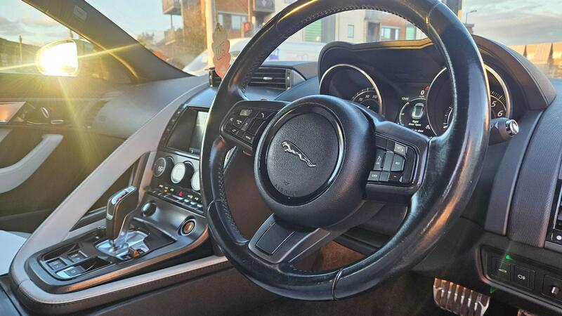 JAGUAR F-TYPE