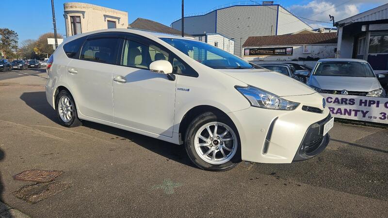 TOYOTA PRIUS+