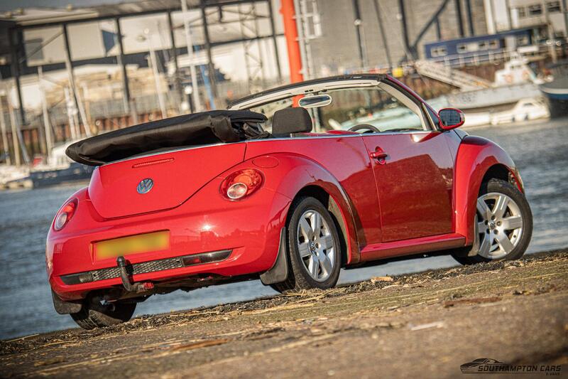 VOLKSWAGEN BEETLE
