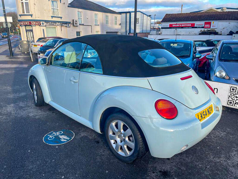 VOLKSWAGEN BEETLE
