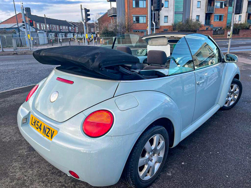 VOLKSWAGEN BEETLE