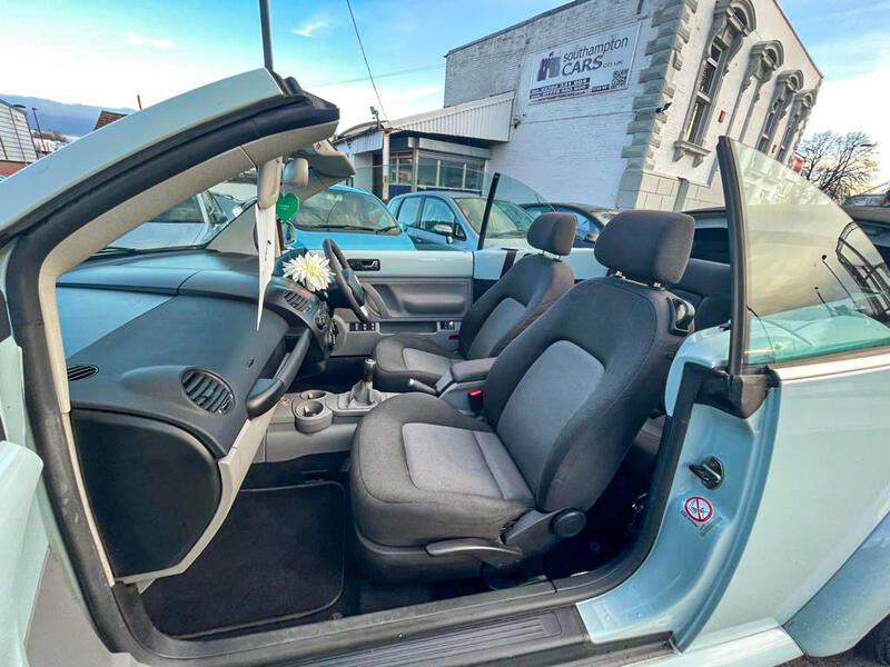 VOLKSWAGEN BEETLE