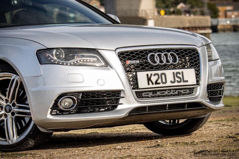 AUDI A4 AVANT