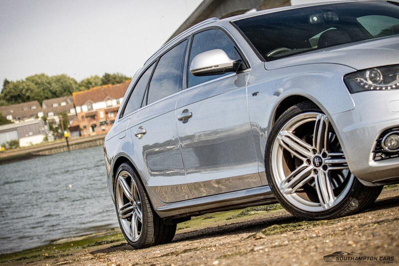 AUDI A4 AVANT
