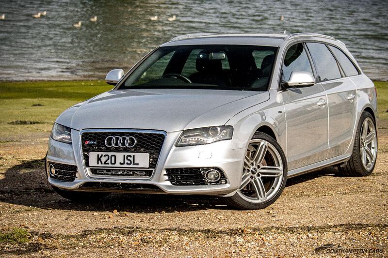 AUDI A4 AVANT