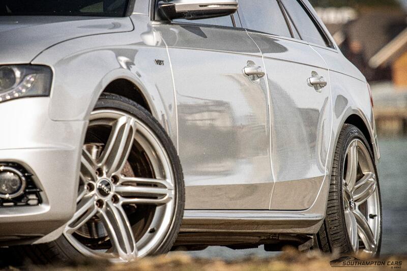 AUDI A4 AVANT