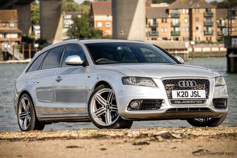 AUDI A4 AVANT