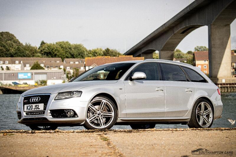 AUDI A4 AVANT